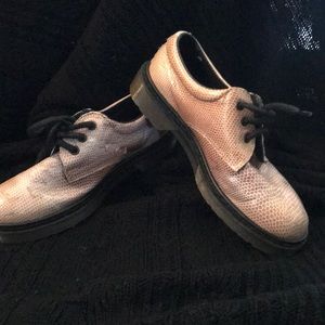 Snake skin shoes